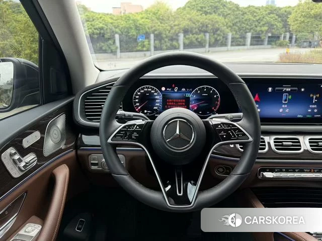 Mercedes-Benz GLE (import) 2025 Черный из Китая, фото 3