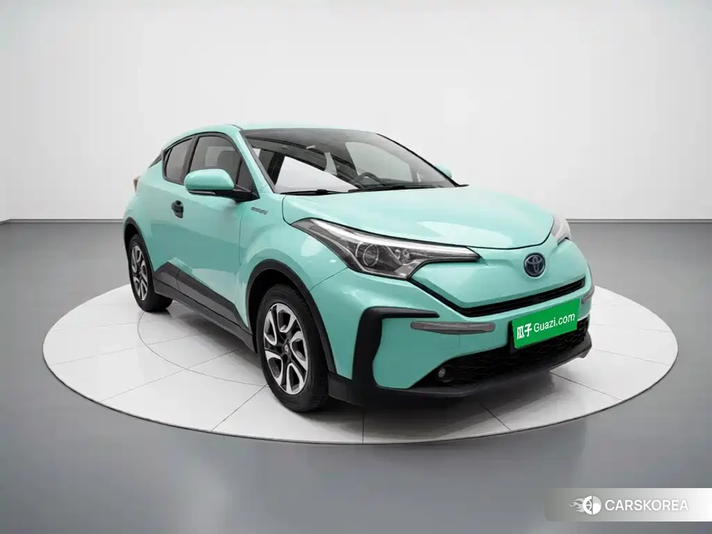 Toyota C-HR EV id 4674399 из Китая 14