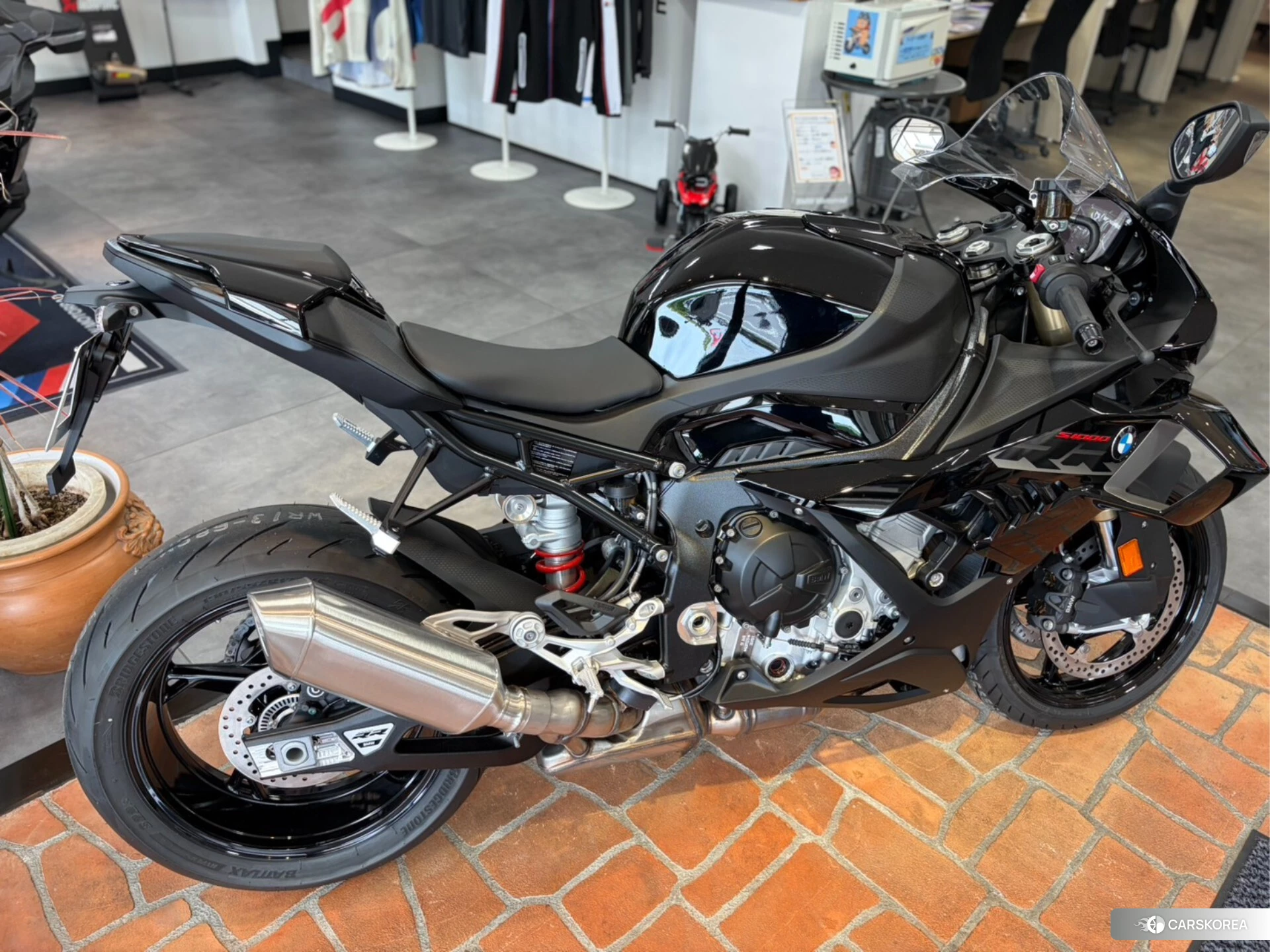 Проданный BMW S1000RR 2026 из Японии