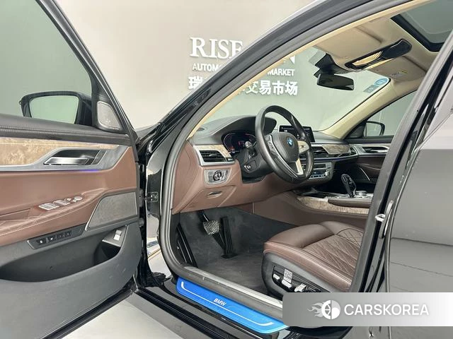 BMW 7 series 2020 Черный из Китая, фото 3