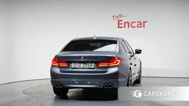 BMW 5 Series (G30) id 3531268 из Кореи 13