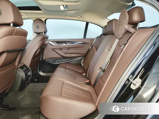 BMW 5 series 2024 Черный из Китая, фото 3