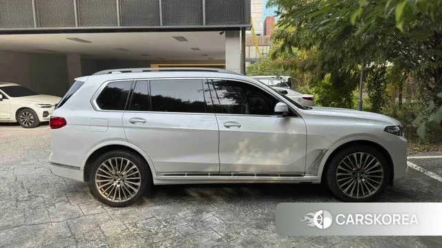 BMW X7 (G07) 2021 Белый из Кореи, фото 5