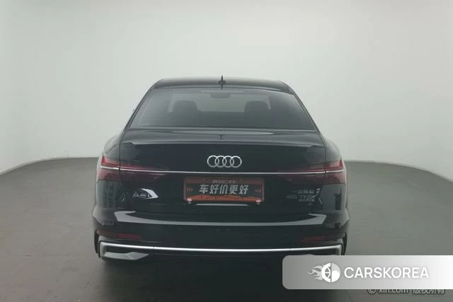 Audi A6L id 4272173 из Китая 17