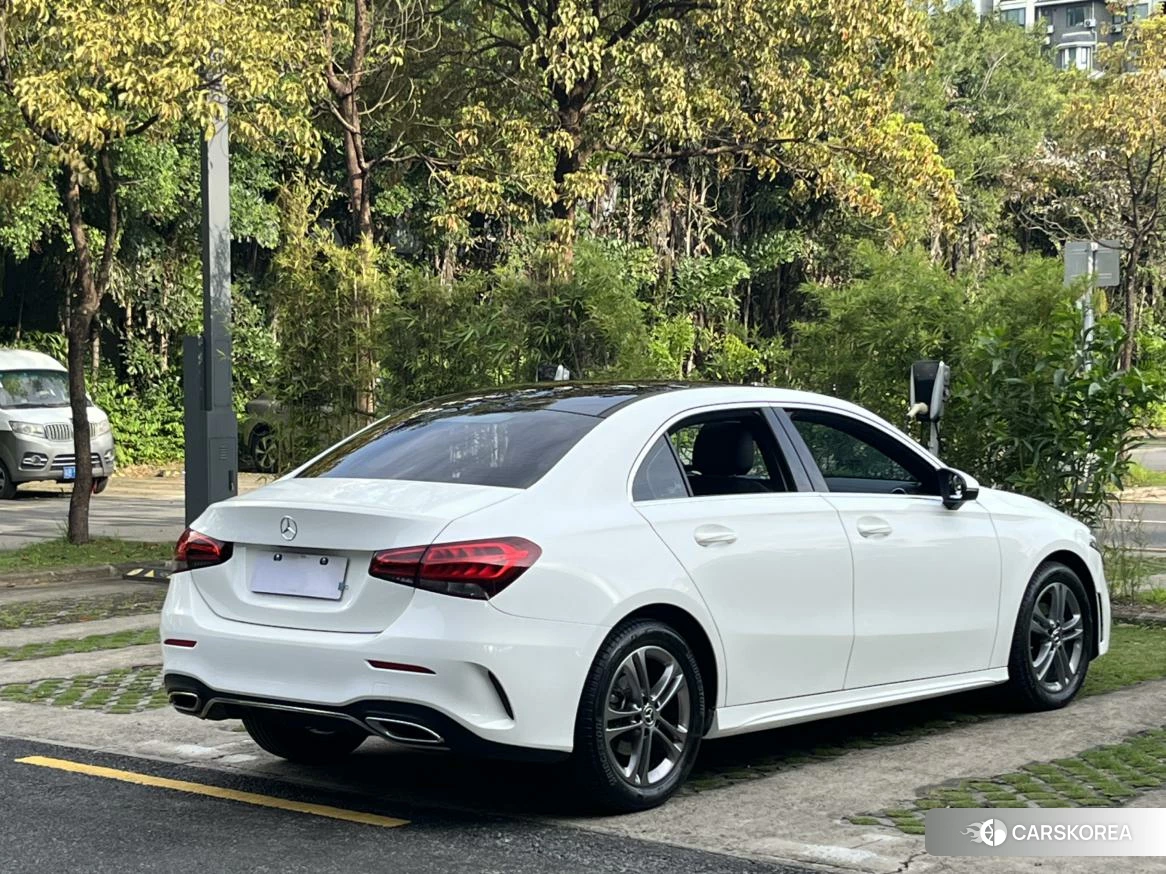 Mercedes-Benz Class A id 4454662 из Китая 9