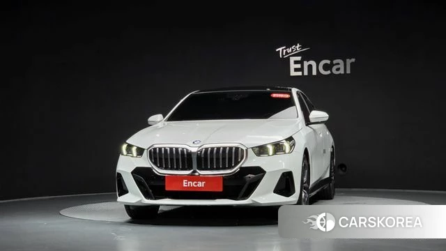 BMW 5 Series (G60) id 4479916 из Кореи 23