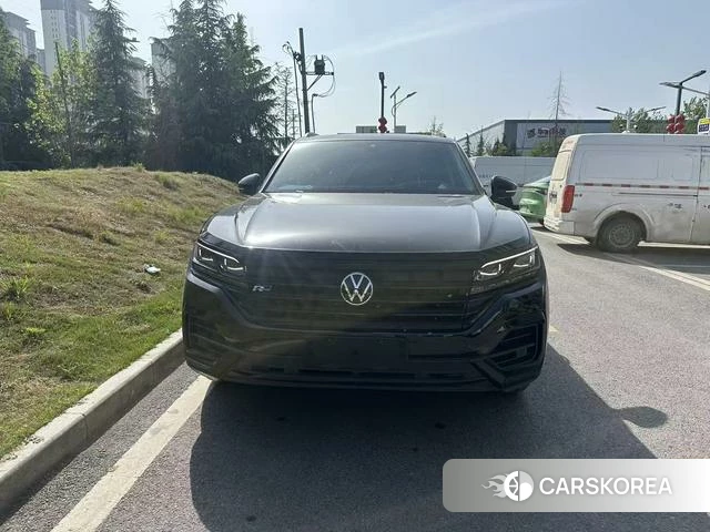 Volkswagen Touareg 2021 Черный из Китая, фото 3