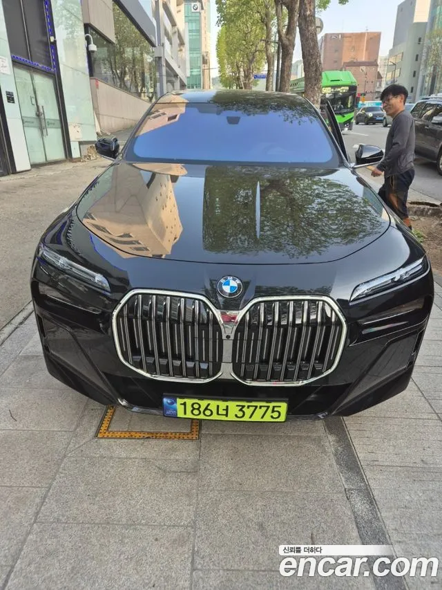 BMW 7 Series (G70) id 2462717 из Кореи 12