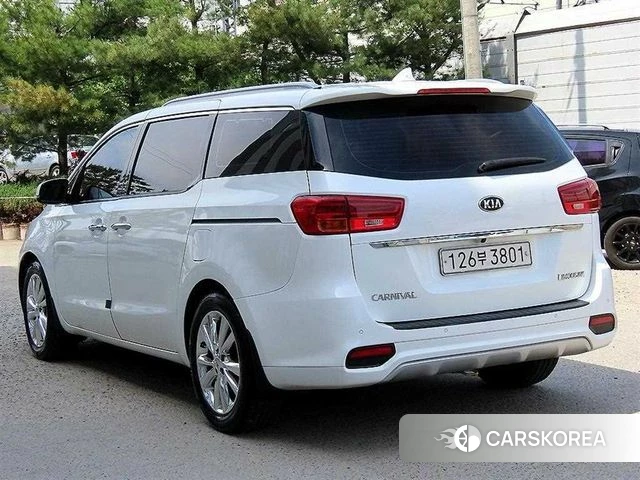 Kia The New Carnival id 4448042 из Кореи 13
