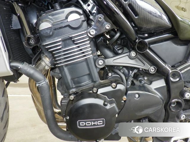 Engine photo