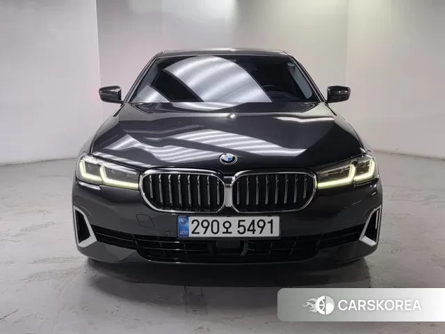 BMW 5 Series (G30) id 3340494 из Кореи 13