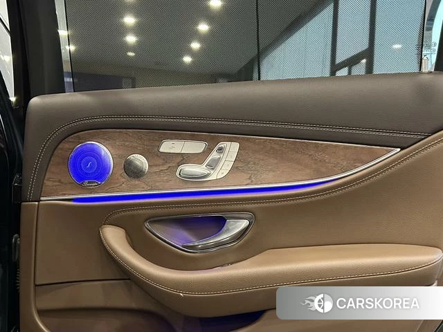 Mercedes-Benz E-class id 4314387 из Китая 9