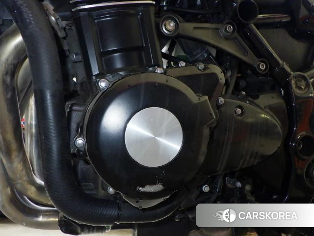 Engine photo