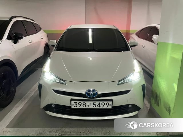 Toyota Prius 4th Generation 2019 Белый из Кореи, фото 3