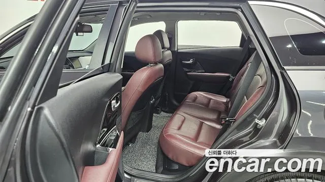 Kia The New Niro id 2520338 из Кореи 13