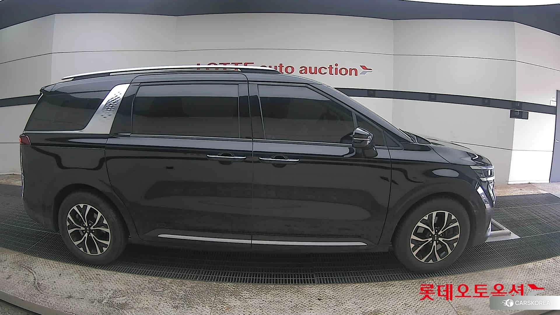 Kia Carnival id 3888380 из Кореи 23