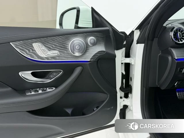 Mercedes-Benz E-class (imported) 2021 Белый из Китая, фото 5