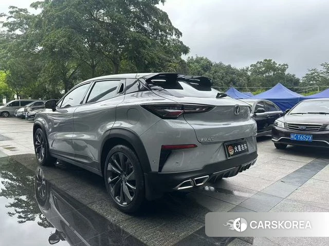 Chang'an UNI-T 2021 Серебристо-серый из Китая, фото 3