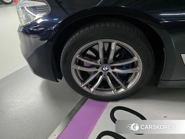 BMW 5 Series (G30) id 4203995 из Кореи 13