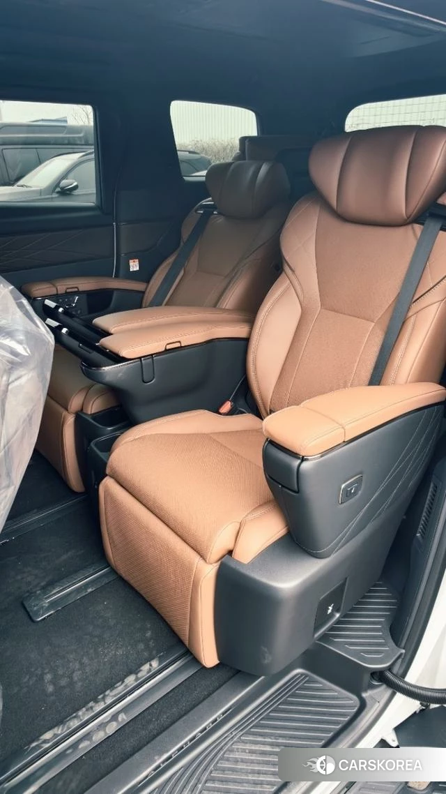 Toyota Elfa 2026 Белый из Китая, фото 3