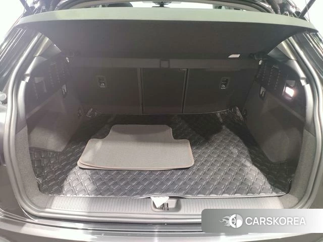 Audi Q2L id 4261532 из Китая 23
