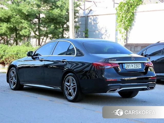Mercedes-Benz E-Class W213 2022 Черный из Кореи, фото 3