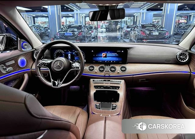 Mercedes-Benz E-class 2023 Черный из Китая, фото 3
