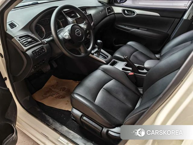 Nissan Xuan Yi 2023 Белый из Китая, фото 3