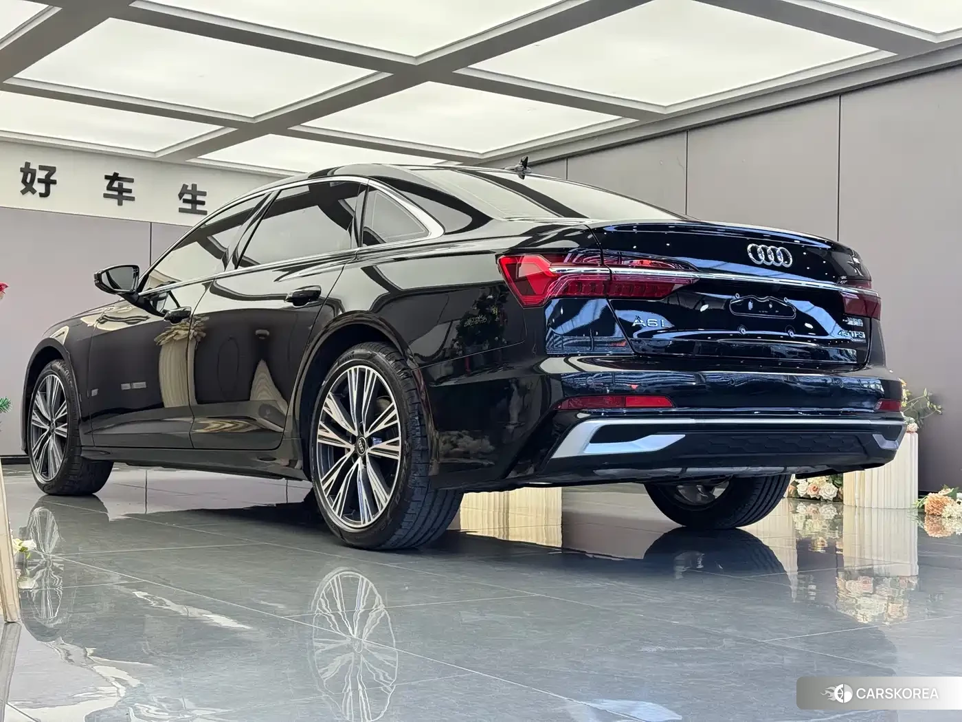Audi A6L id 4565260 из Китая 7