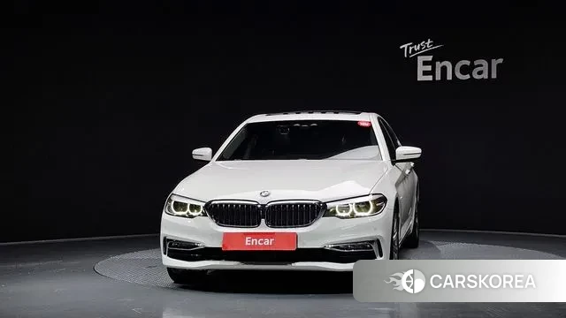 BMW 5 Series (G30) id 3275442 из Кореи 13