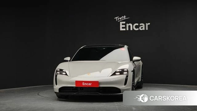 Porsche Taycan id 3826379 из Кореи 13