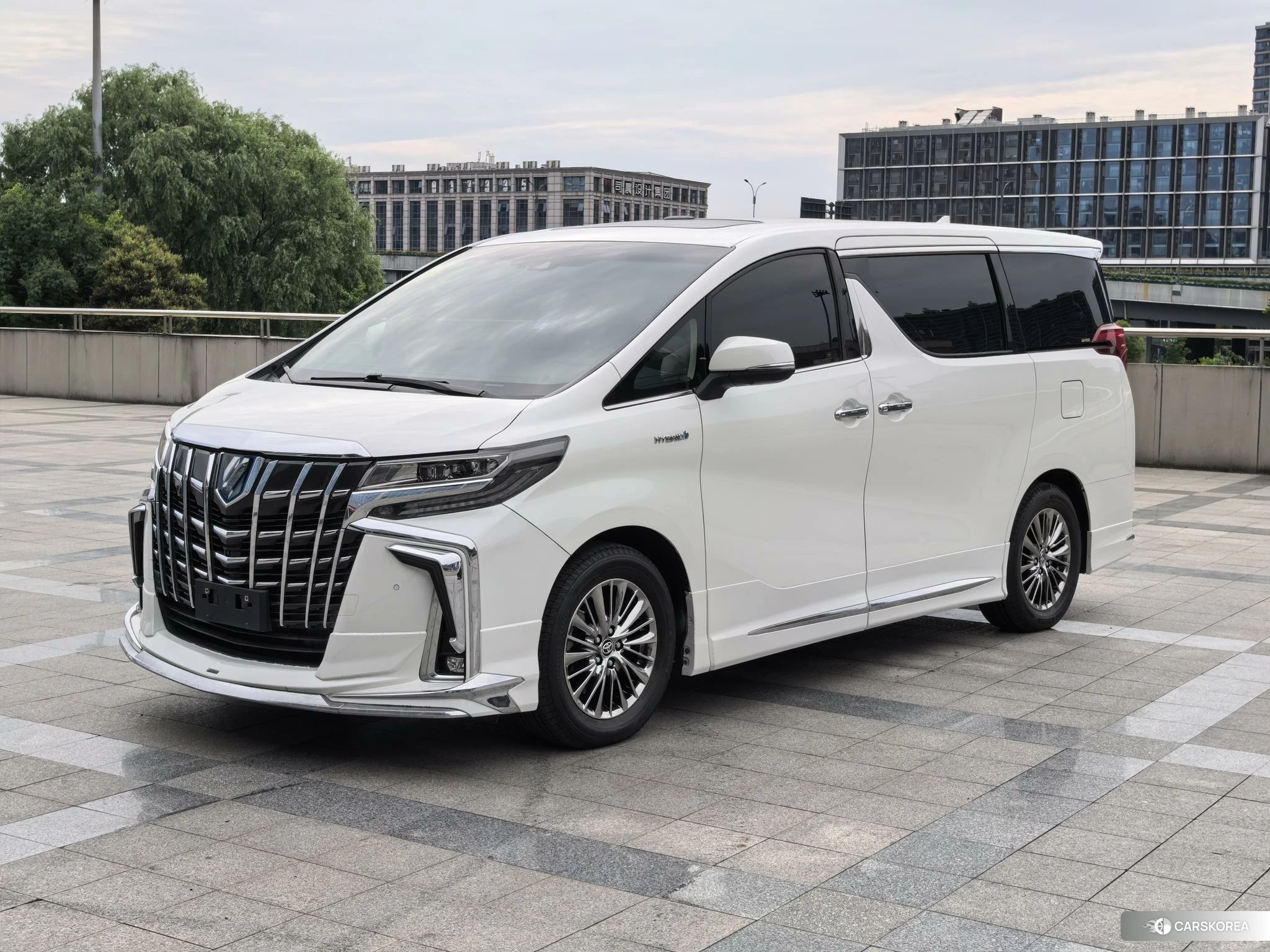 Toyota Alphard id 4453738 из Китая 11