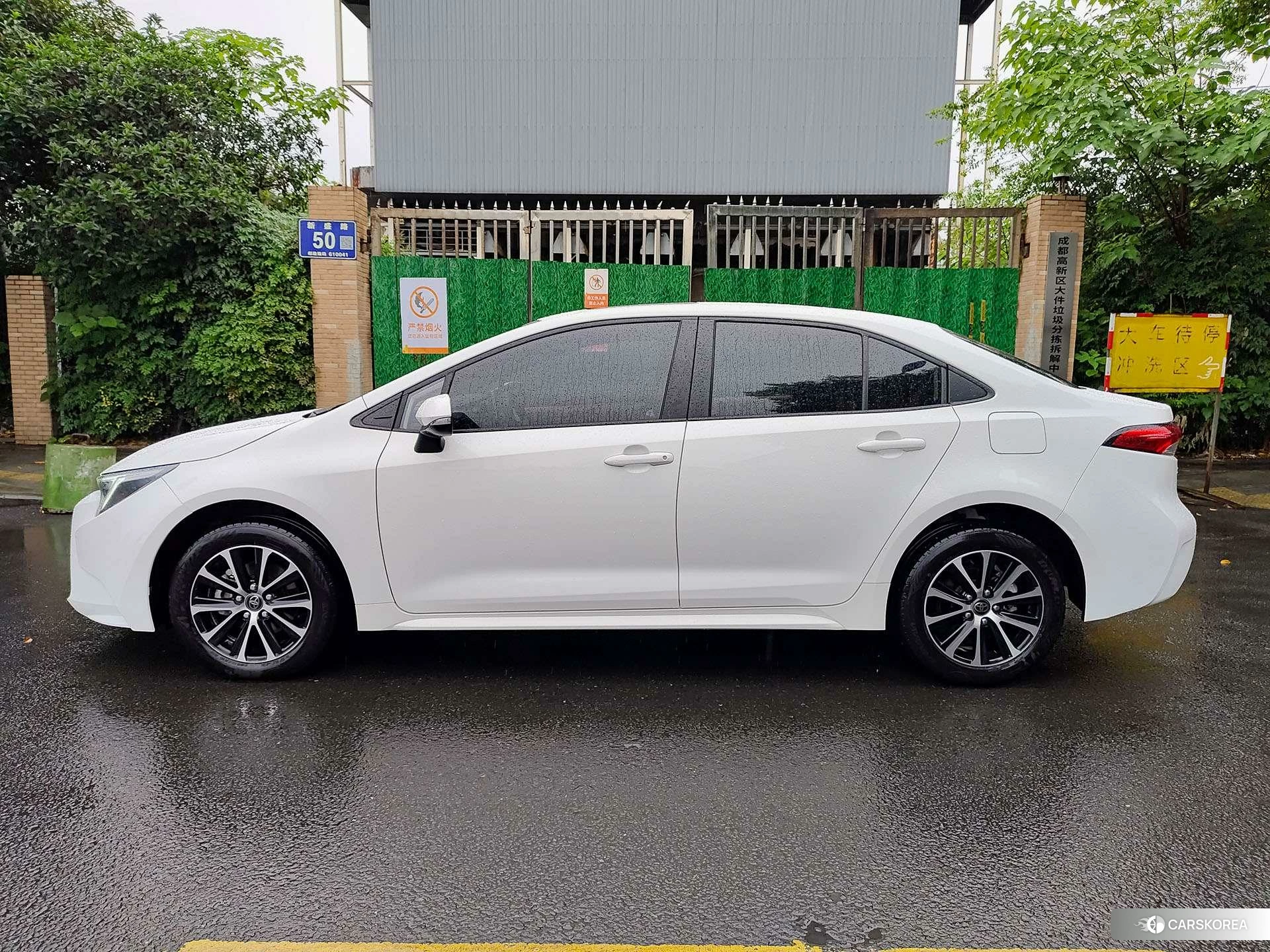 Toyota Lei Ling 2023 Белый из Китая, фото 4
