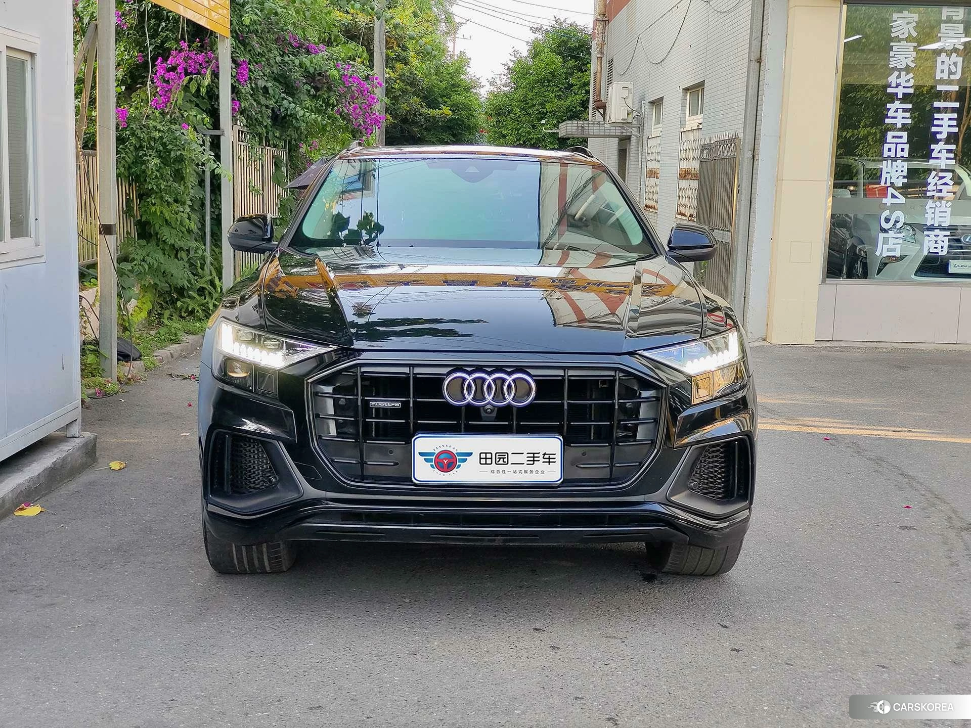 Audi Q8 2021 Черный из Китая, фото 4