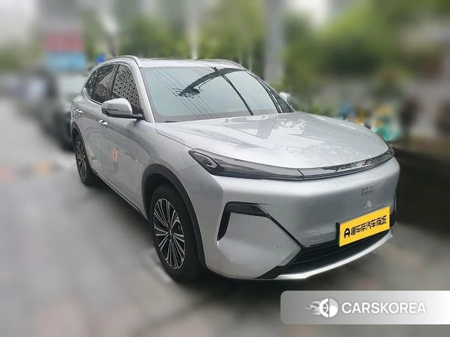 Geely Galaxy Galaxy Starship 7 EM-i 2025 Серебристо-серый из Китая, фото 3