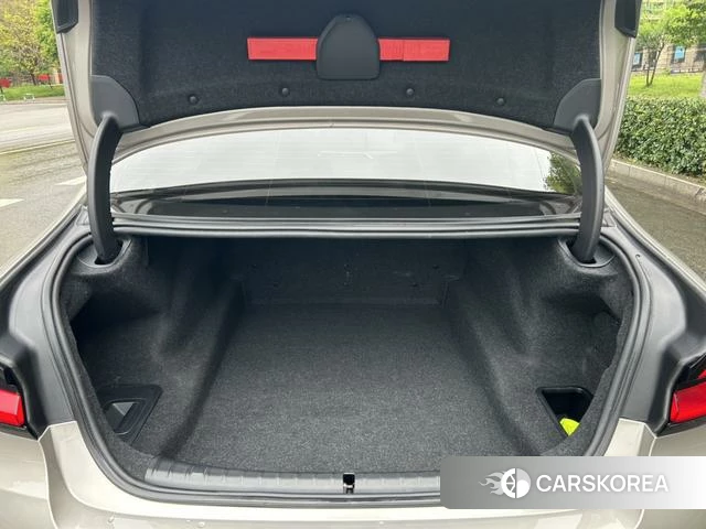 BMW 5 series id 4257838 из Китая 12