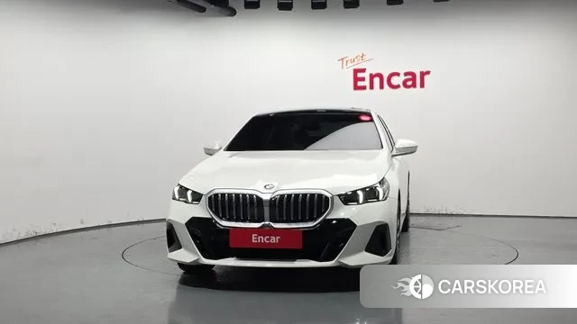 BMW 5 Series (G60) id 3447134 из Кореи 13