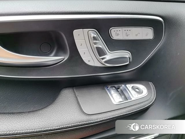 Mercedes-Benz V-class id 4278114 из Китая 17