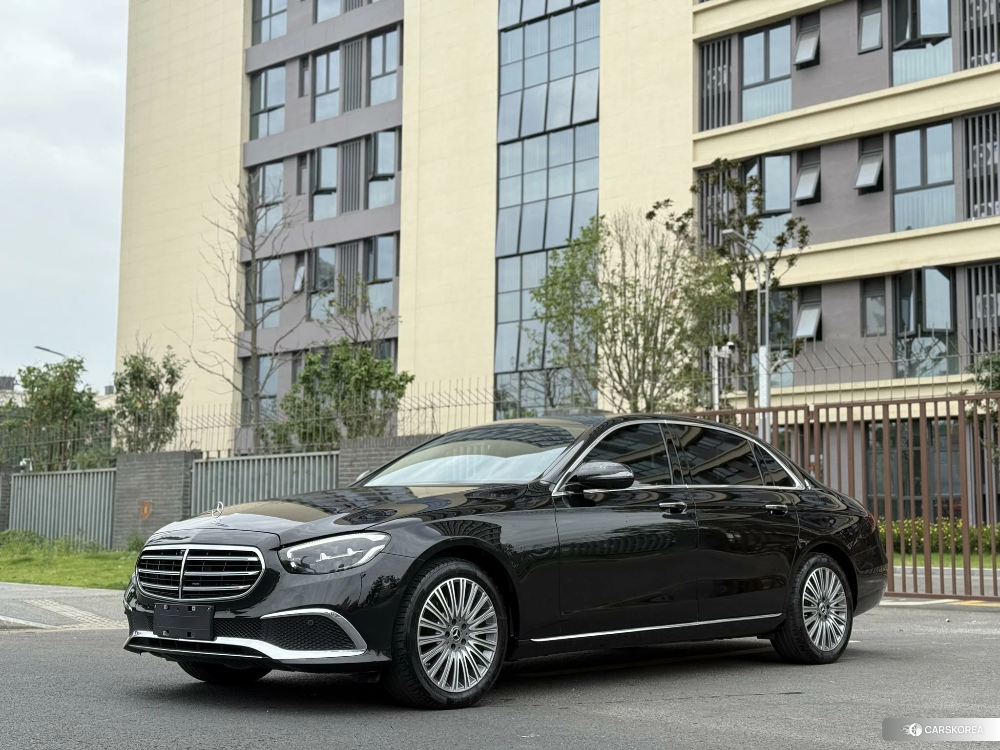Mercedes-Benz E-class id 4440680 из Китая 12