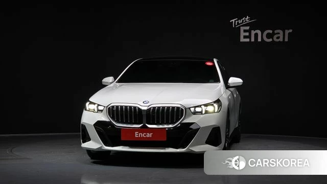 BMW 5 Series (G60) id 4349192 из Кореи 23