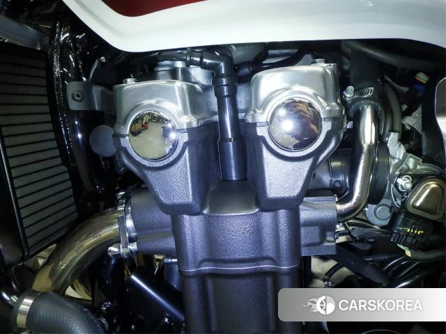 Engine photo