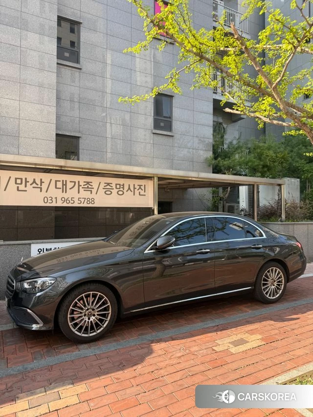 Mercedes-Benz E-Class W213 2021 Серый из Кореи, фото 3