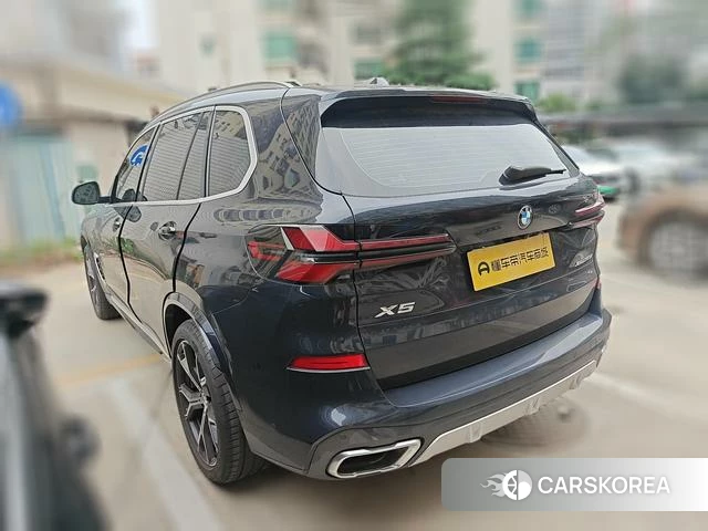BMW X5 2025 Черный из Китая, фото 3