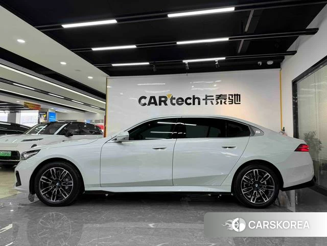 BMW 5 series id 3920348 из Китая 7