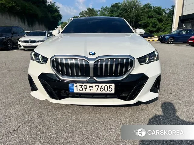 BMW 5 Series (G60) id 2984000 из Кореи 13