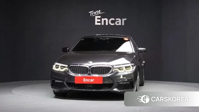 BMW 5 Series (G30) id 3708563 из Кореи 13