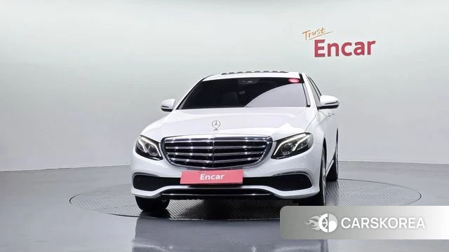 Mercedes-Benz E-Class W213 id 4377655 из Кореи 23