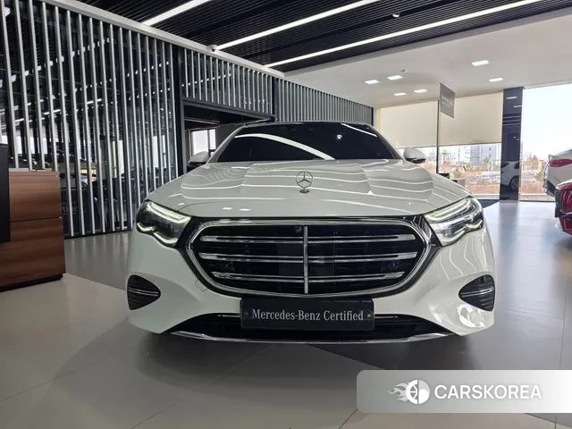 Mercedes-Benz E-Class W214 2024 Белый из Кореи, фото 6