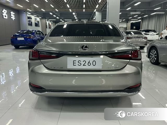 Lexus ES 2021 Серебристо-серый из Китая, фото 5