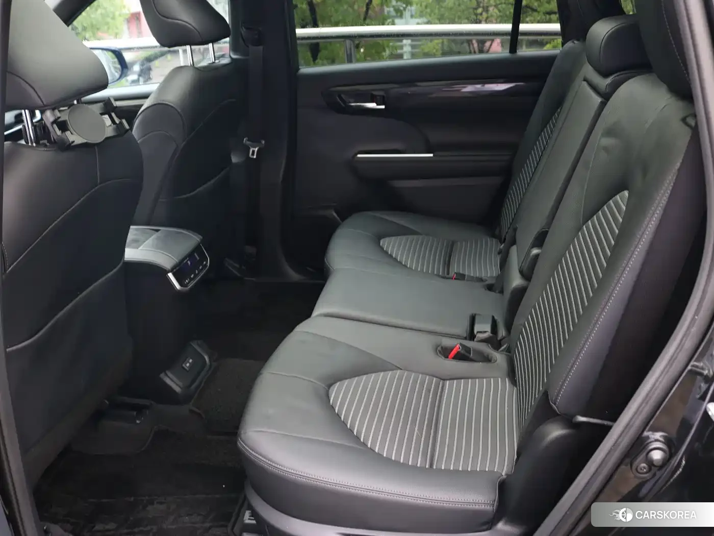 Toyota Crown id 4599689 из Китая 9